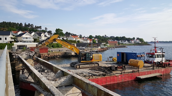 Riving av Jarlsø gamle bro